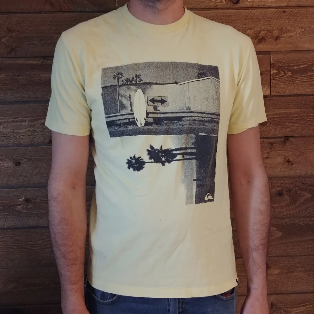Quiksilver Slim Fit Yellow and Black Tee T11 - Picture 2 of 7